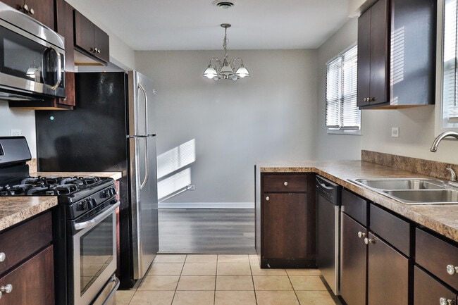 Building Photo - 111 E 13th St