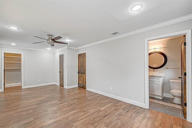 Building Photo - 5611 Nina Lee Ln