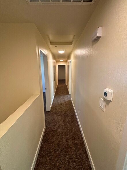 Building Photo - 426 W 109th Pl