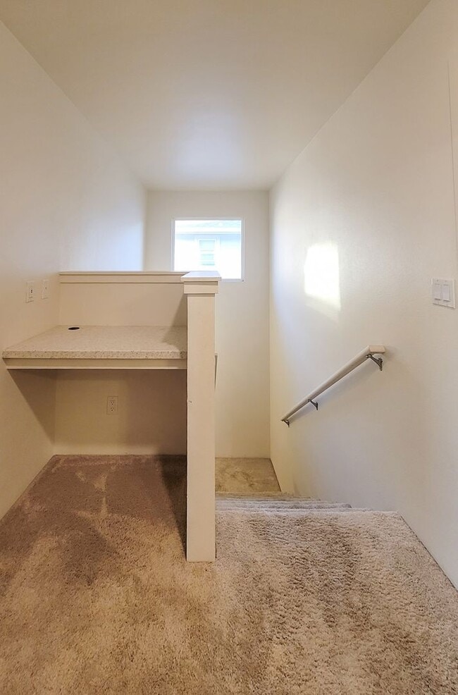 Building Photo - 4BR / 3Bath Home in Haakea at Hoopili!