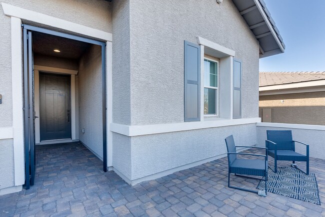 Building Photo - Charming Single-Story in Cadence with Fireplace & Entertainer’s Backyard!