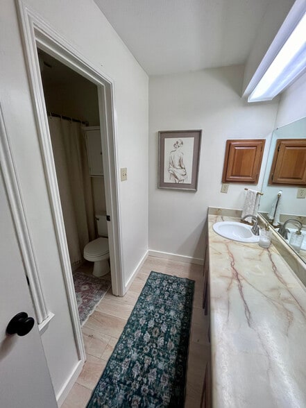 Building Photo - 2800 Longmire Dr