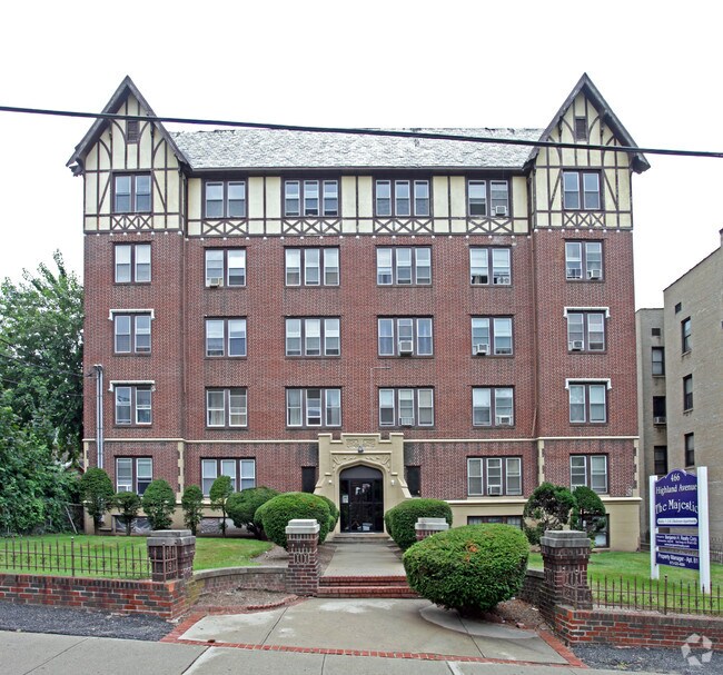 The Majestic 466 Highland Ave Orange NJ 07050 Apartment Finder