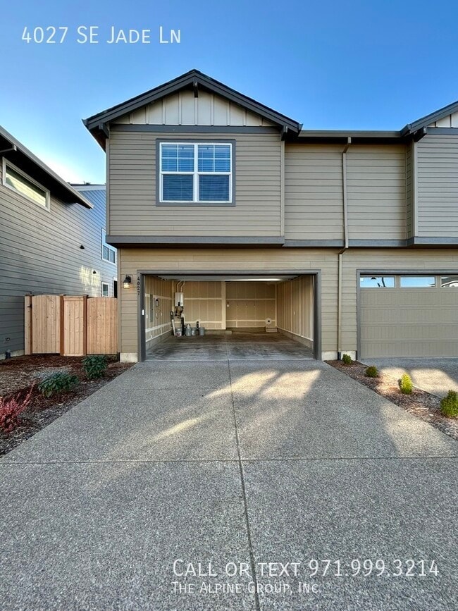 Building Photo - 4027 SE Jade Ln