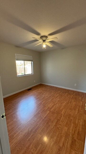 Building Photo - 101 Lassen Dr