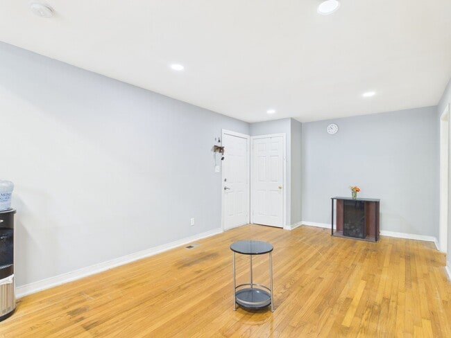 Building Photo - 1518 Ethridge Dr