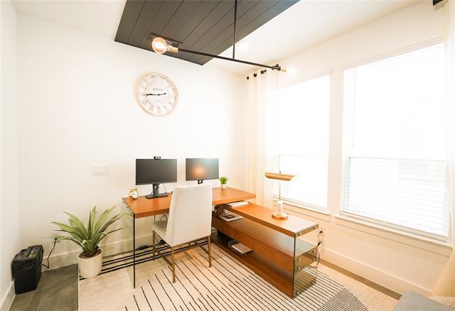 Building Photo - 7557 Donnelly Ave