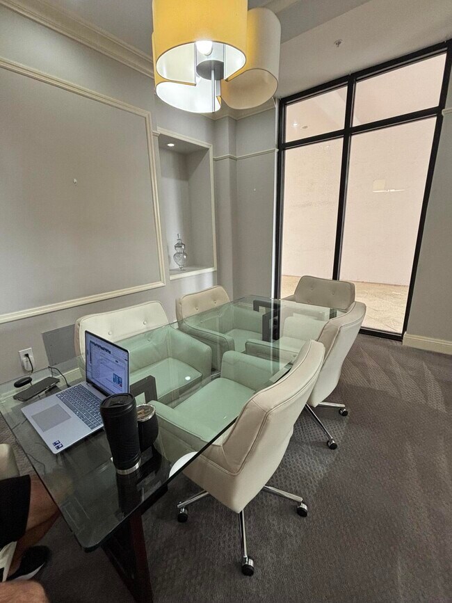 Building Photo - 233 S Federal Hwy