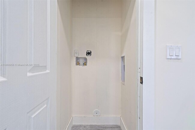 Building Photo - 742 NW 70th St