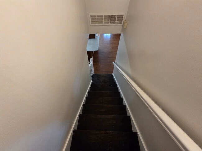 Building Photo - 3945 Oak Branch Cir E