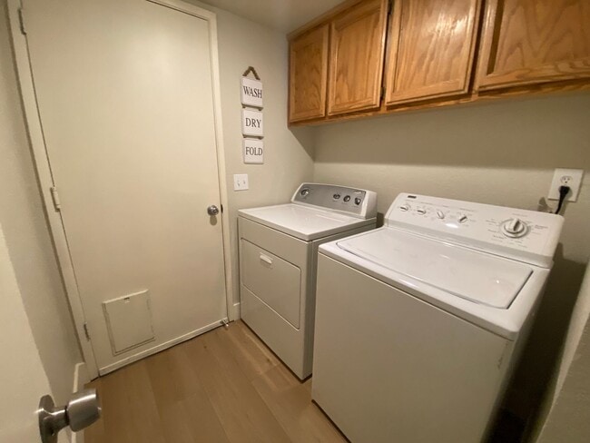 Building Photo - Gorgeous Home With Multiple Living Rooms, Two Primary Suites, Fruit Trees, And More!