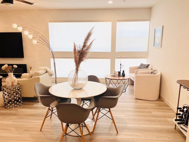 Building Photo - 2431 Cleat Ln