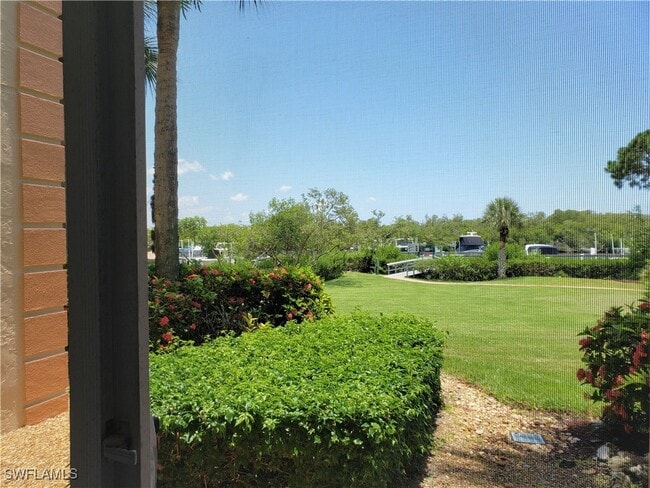 Building Photo - 300 Horse Creek Dr