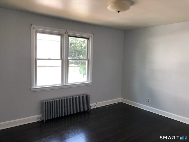 Building Photo - 676 Courtland Ave