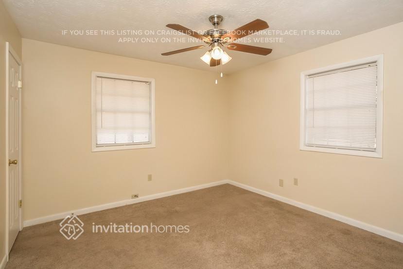 Building Photo - 1621 Wesley Way NW