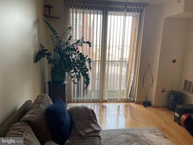 Building Photo - 1000 New Jersey Ave SE