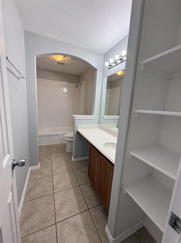 Building Photo - 816 Meandering Trail