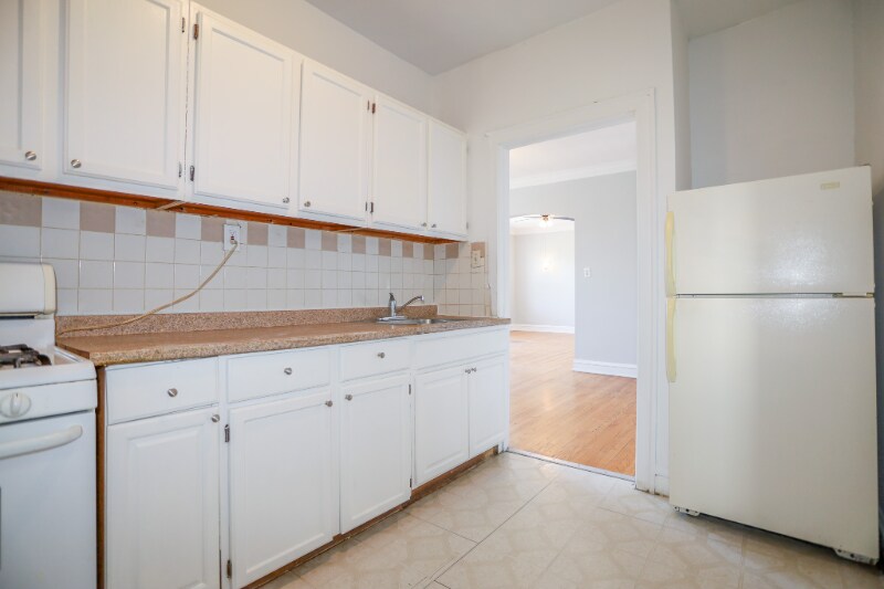 Building Photo - 4046 N Laporte Ave