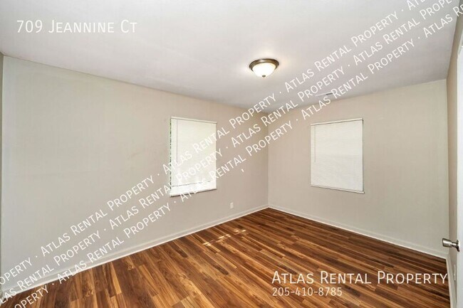 Building Photo - 709 Jeannine Ct