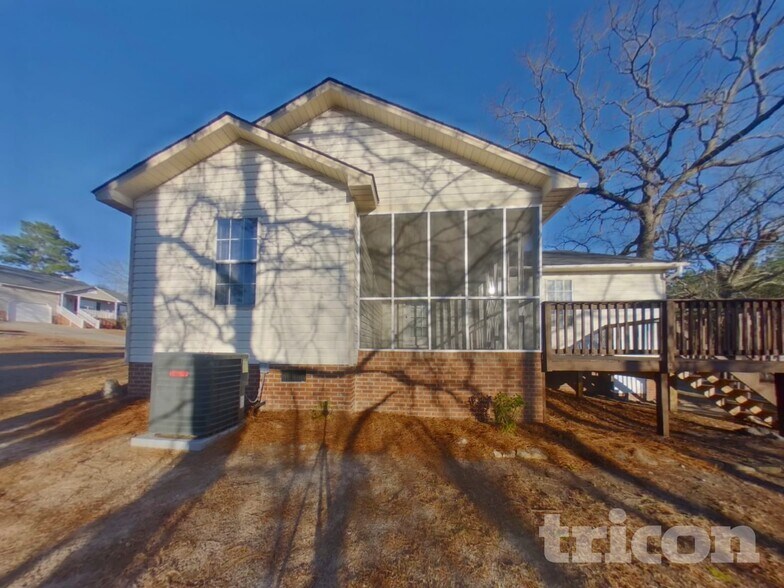 Building Photo - 173 Burma Rd