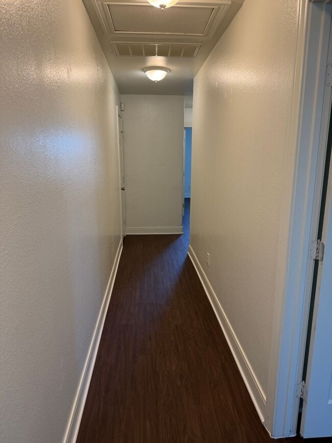 Building Photo - 146 Keo Kea Ct