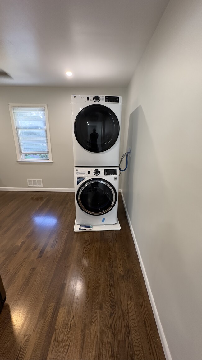 Washer/dryer unit in kitchen - 484 Main St