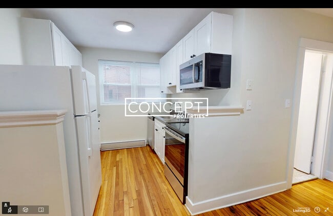 Building Photo - 402 Highland Ave