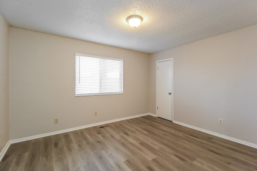 Building Photo - 8916 Northridge Terrace