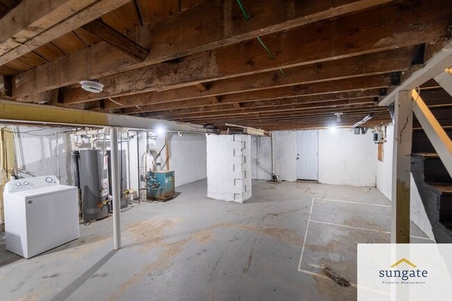 Building Photo - 1410 Dartmouth Ave