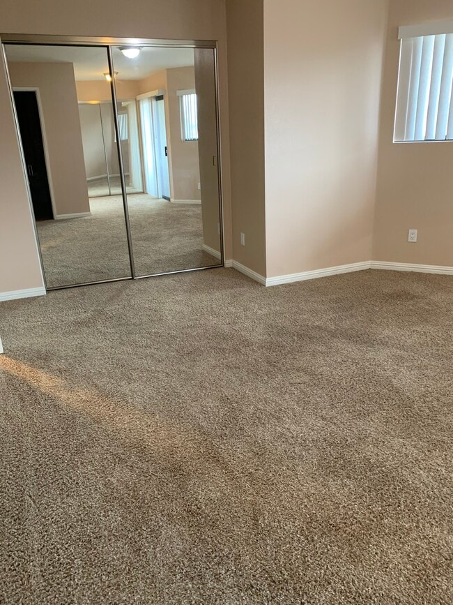 Building Photo - 4219 Walnut Grove Ave