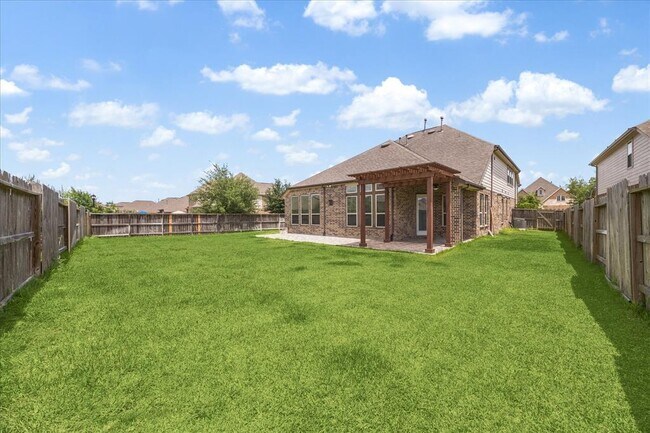 Building Photo - 10943 Sarah Bluff Ln