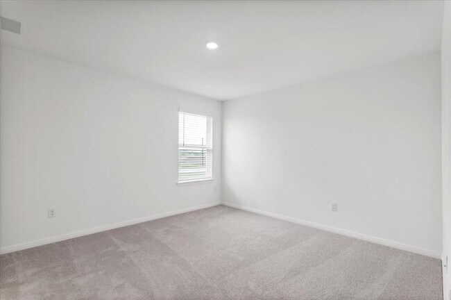 Building Photo - 5800 Beverly Pr Rd