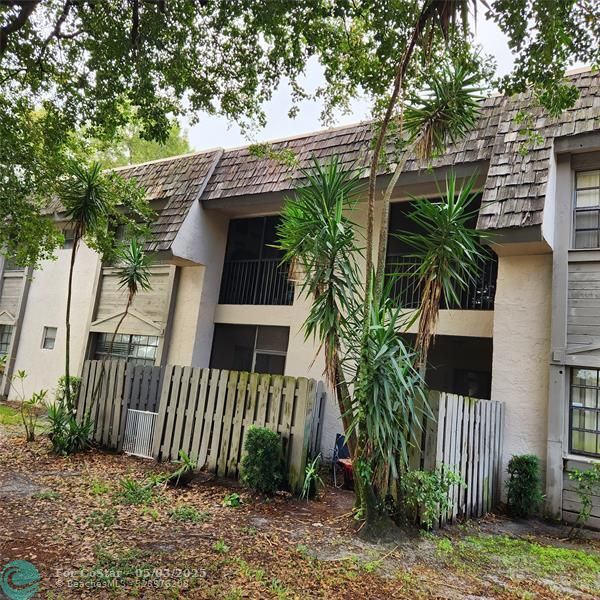 Building Photo - 3634 NW 95th Terrace