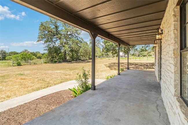 Building Photo - 209 Pope Bend S