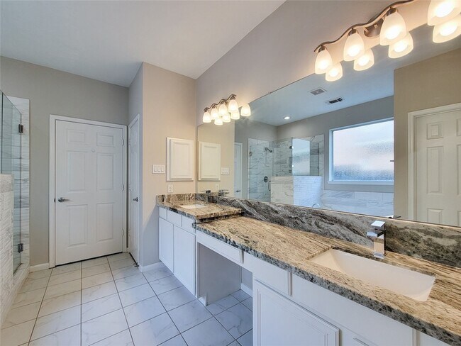 Building Photo - 31406 Capella Cir