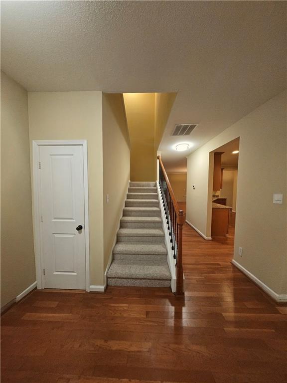Building Photo - 1356 Bexley Pl