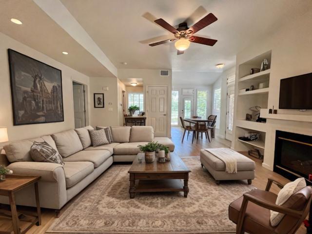 Living Room - 2852 W Centennial Dr