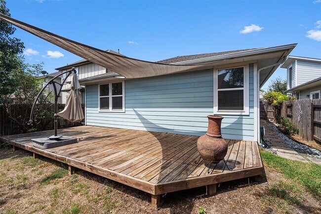 Building Photo - 5317 Daimler Dr