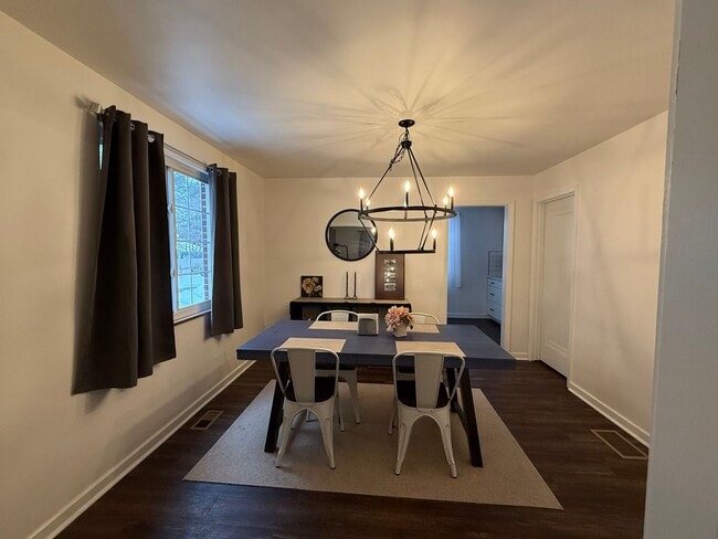 Building Photo - Sewickley - Just Reduced!