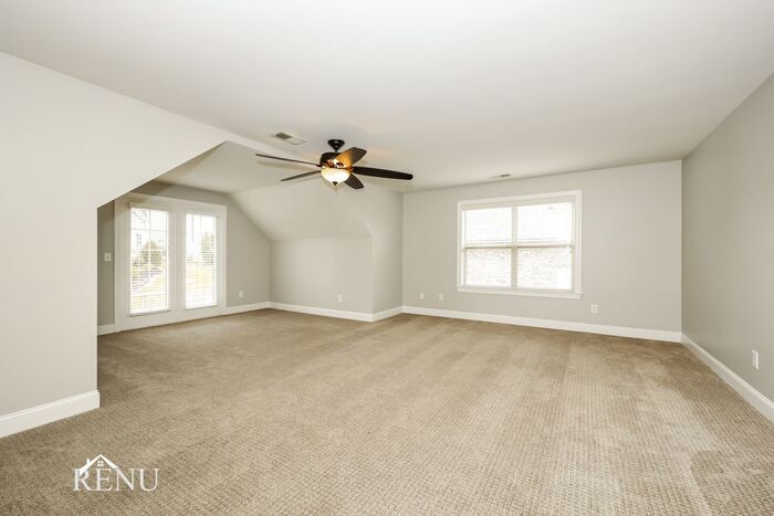 Building Photo - 1338 Sweetwater Dr