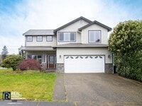 Building Photo - Spacious 4 Bed / 3 Bath Home with Loft, Fenced Yard & Covered Patio in Puyallup!