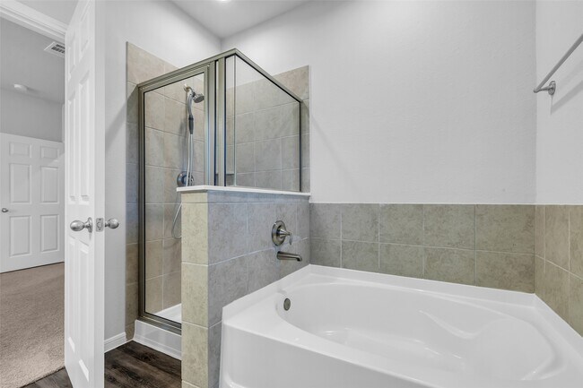 Building Photo - 935 Golden Willow Ln