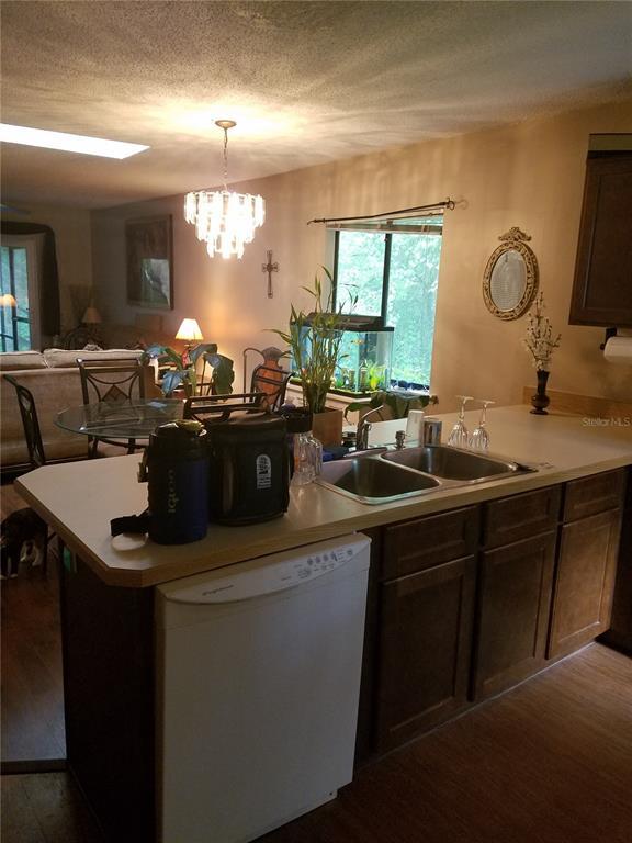 Building Photo - 630 Newburyport Ave