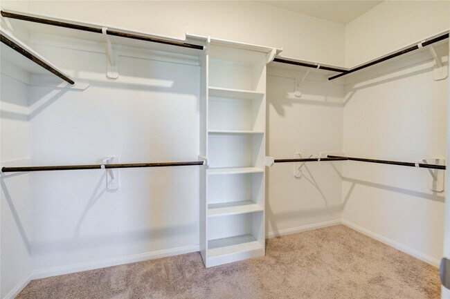 Building Photo - 1207 Cascade Hls Dr