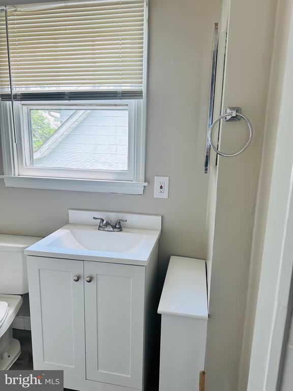 Building Photo - 3201 Wisteria Ave