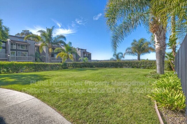 Building Photo - 2415 La Costa Ave