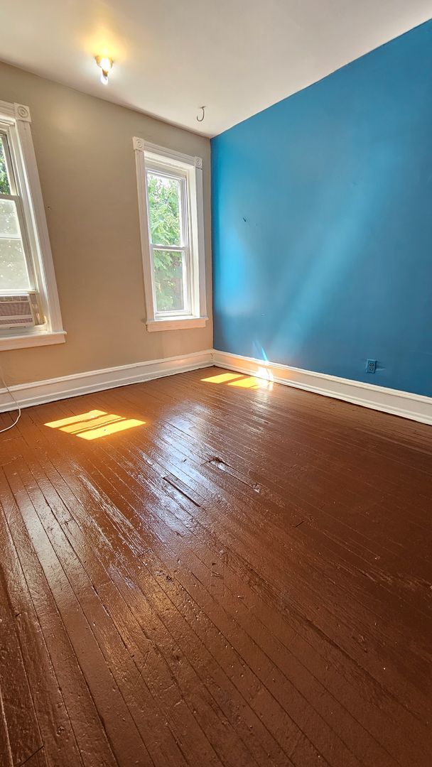 Building Photo - Refreshed 3 BR Home in Southwest Philly