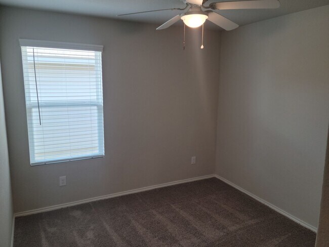 Building Photo - Bulverde/ Hidden Trail Subdivision