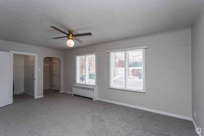 Interior Photo - Bigelow Chapman Apartments