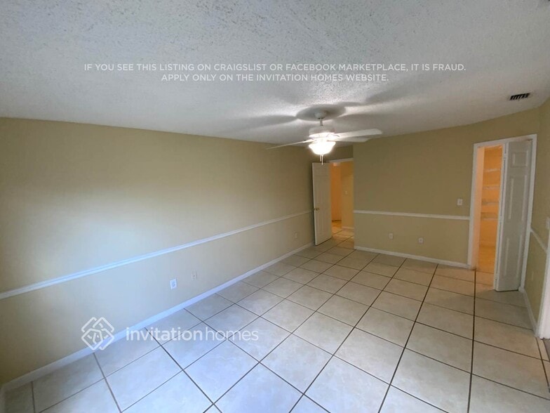 Building Photo - 9648 Tavernier Dr